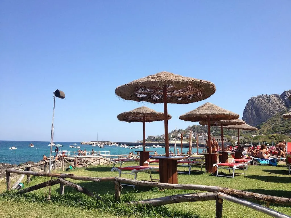 Mondello Suites Flh - Gorgonia 0*,