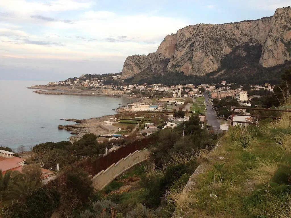 Mondello Suites Flh - Gorgonia Appartement